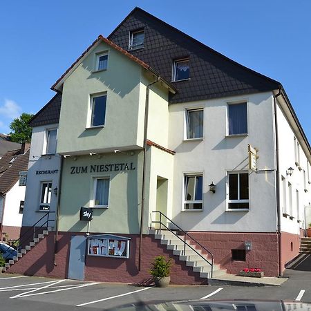 Landhotel Zum Niestetal Dış mekan fotoğraf