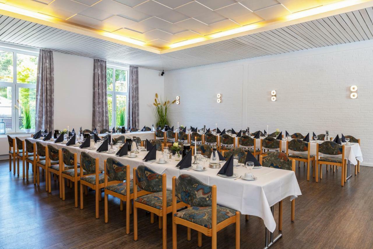 Landhotel Zum Niestetal Dış mekan fotoğraf